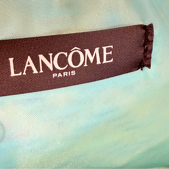 🆕 Lancome Luxe Woven Clutch – Aqua Tassel Zip Bag – Colorful Straw Weave 🆕 - Picture 10 of 16